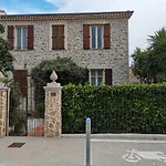 Appartement Mas Provencal A Pied Jardin Calme & Centre Cannes