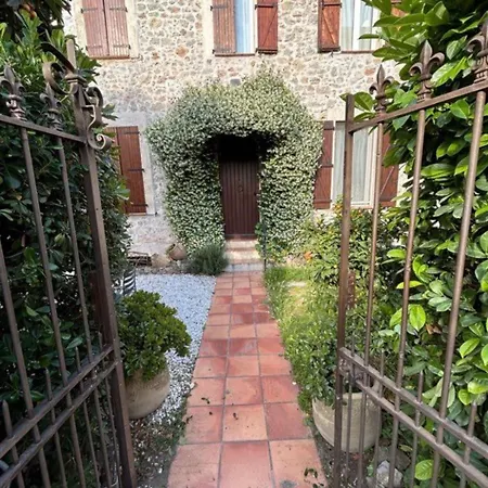 Mas Provençal à Pied Jardin Calme&centre *