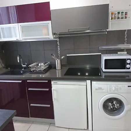 Mas Provençal à Pied Jardin Calme&centre Appartamento